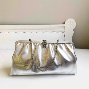 VINTAGE SILVER METALLIC EVENING BAG CLUTCH PURSE HINGED EMBELLISHED CLOSURE